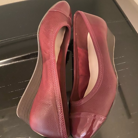 🔥Host Pick🔥Cole Haan Wedge Ballet Front shoes - Picture 3 of 6